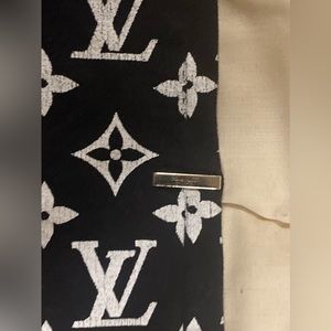 Louis Vuitton shirt